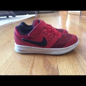 Nike boys sneaker